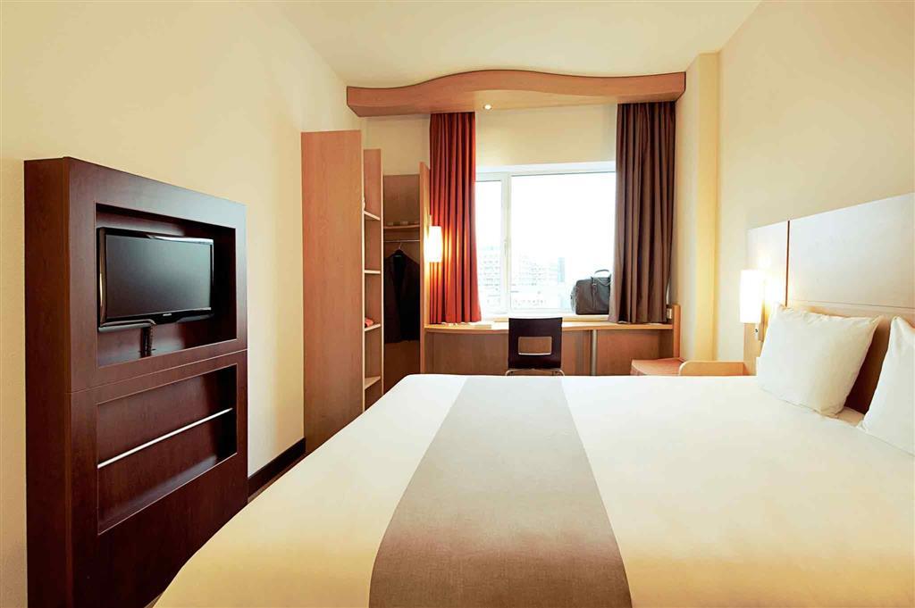 ibis Lausanne Centre Extérieur photo