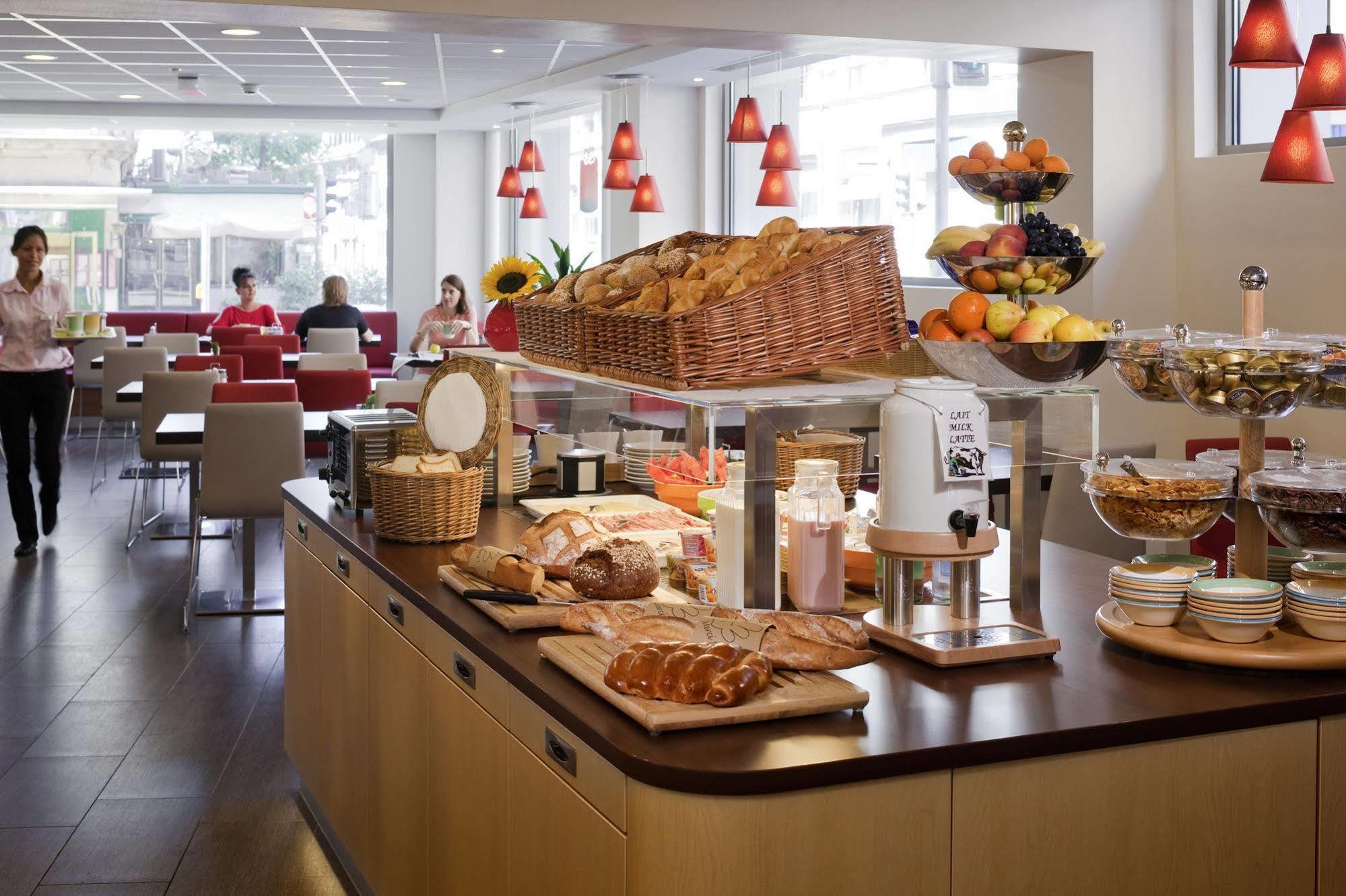 ibis Lausanne Centre Extérieur photo