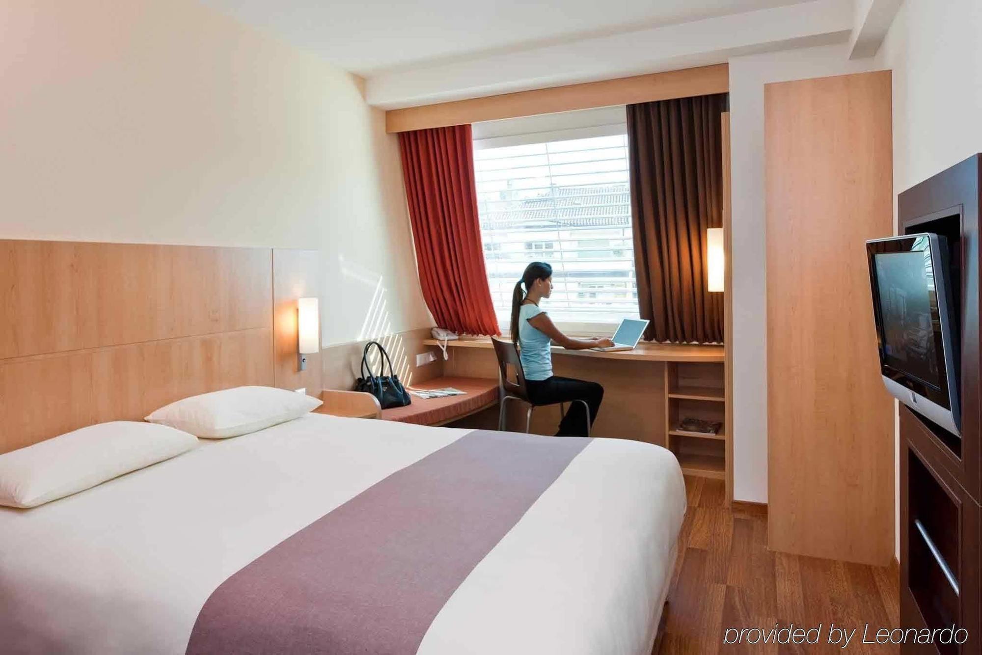 ibis Lausanne Centre Extérieur photo